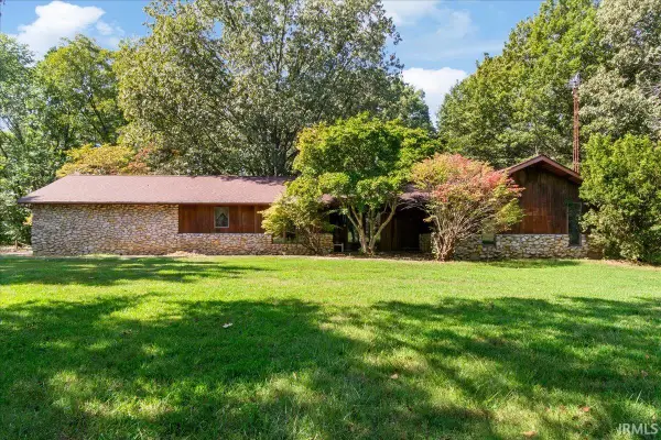 1673 County Road 1100 E, Carmi, IL 62821