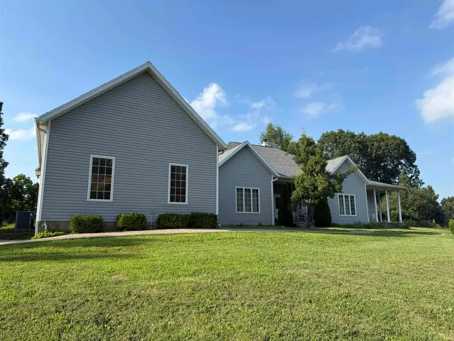 460 Kentucky Hollow Rd, Bedford, IN 47421 - Image #2