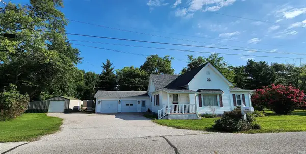 1102 Wykoff Lane, Washington, IN 47501