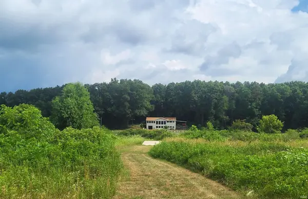 9515 E 100 N Road, Knox, IN 46534