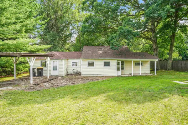 3102 Crestmont Drive, Fort Wayne, IN 46816