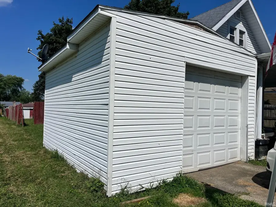 1005 S 14th Street, New Castle, IN 47362 - Image #2