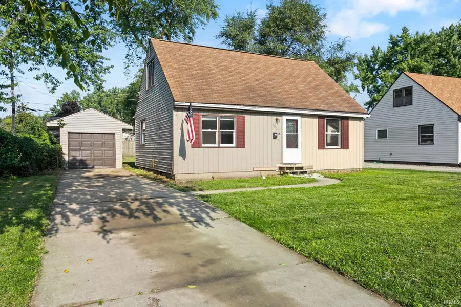 1015 Birchwood Avenue, South Bend, IN 46619 - Image #2