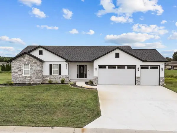 57384 Emerald Chase Lane, Goshen, IN 46528