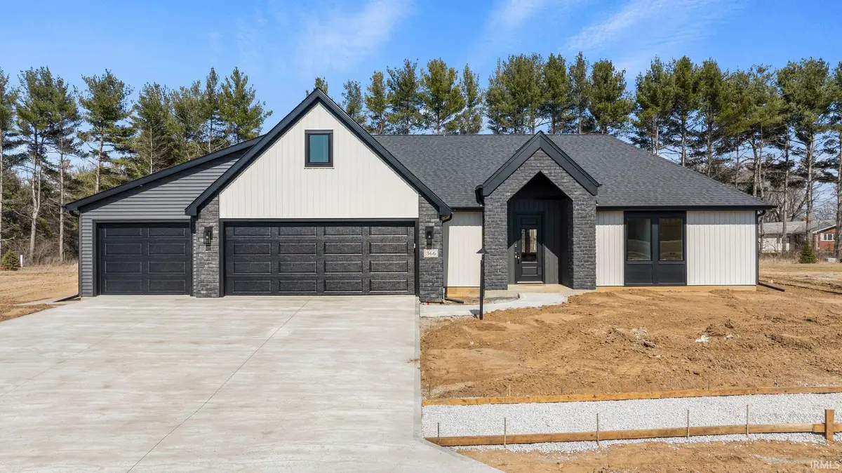 366 Keltic Pines Boulevard, Huntertown, IN 46748 - Image #1