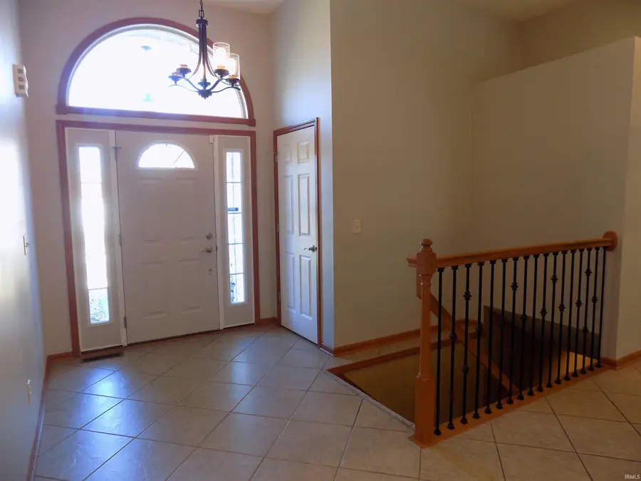 23104 Johnathon Court, Elkhart, IN 46516 - Image #2