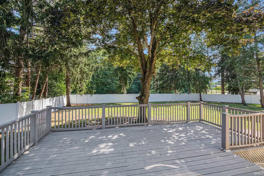 15455 Old Bedford Trail, Mishawaka, IN 46545 - Image #2