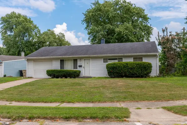 1132 Byron Drive, South Bend, IN 46614