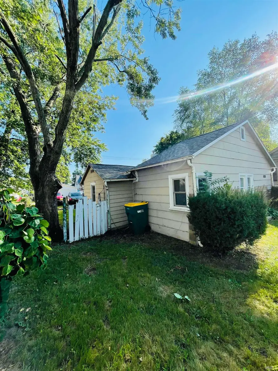 1521 E Lincolnway, Mishawaka, IN 46544 - Image #2