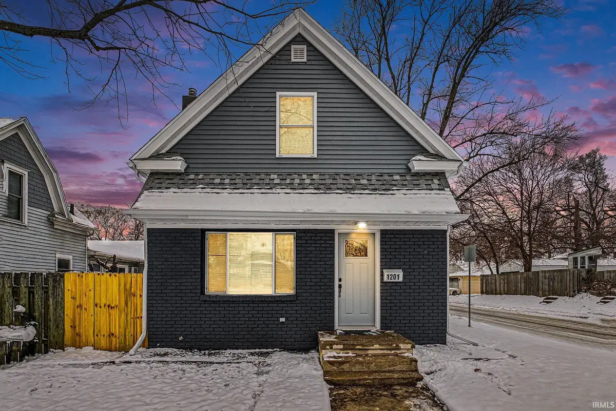 1201 S Twyckenham Drive, South Bend, IN 46615 - Image #1