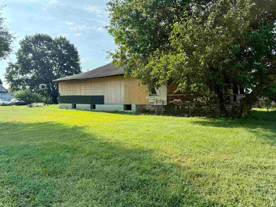 1709 S Boots Street, Marion, IN 46953 - #2