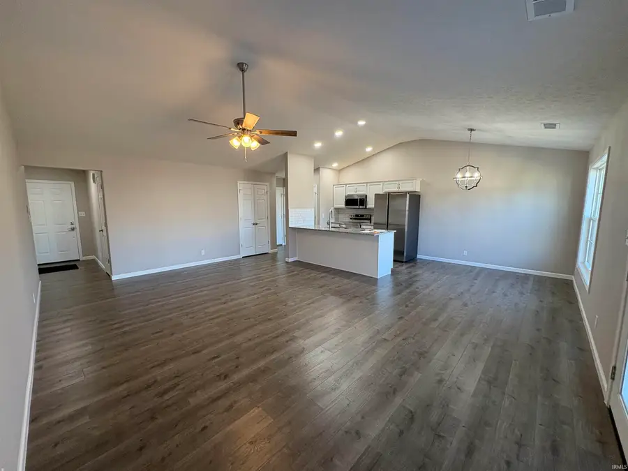 435 Mallard Circle, Chandler, IN 47610 - Image #2