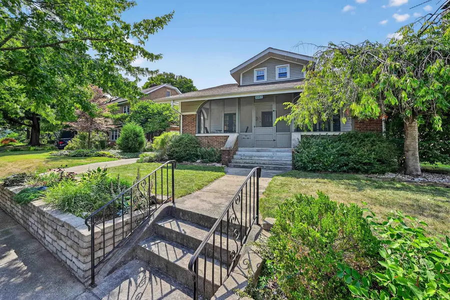 447 Edgewater Drive, Mishawaka, IN 46545 - Image #2