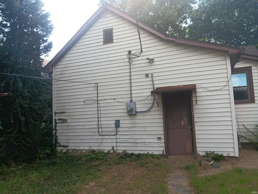 917 N 9th Street, Terre Haute, IN 47807 - Image #2