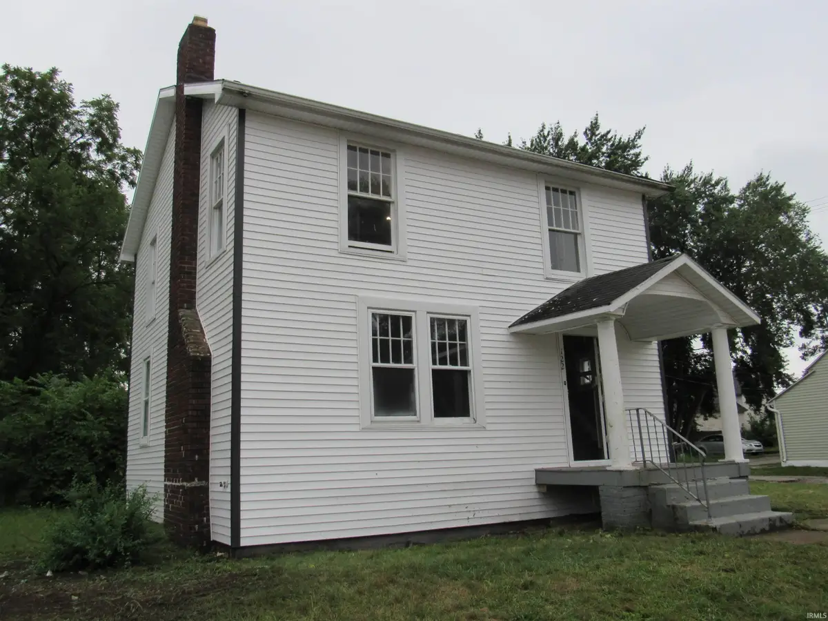 122 E Indiana Avenue, South Bend, IN 46613 - Image #1