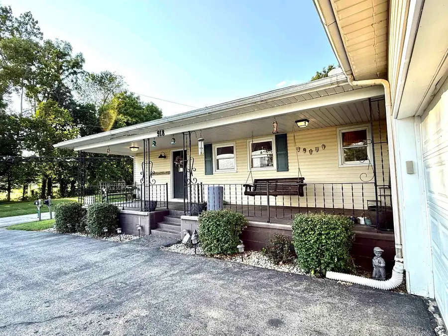 918 Old Farm Road, Bedford, IN 47421 - Image #2