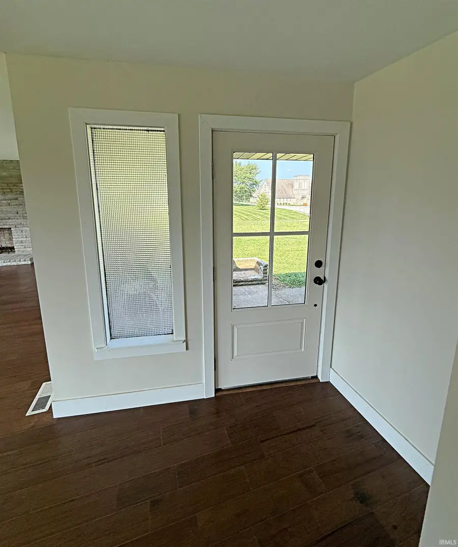916 N State Road 57, Washington, IN 47501 - Image #2