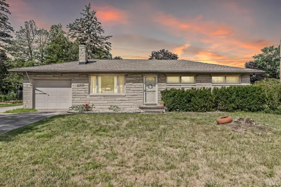 55415 Barksdale Street, Osceola, IN 46561 - Image #2