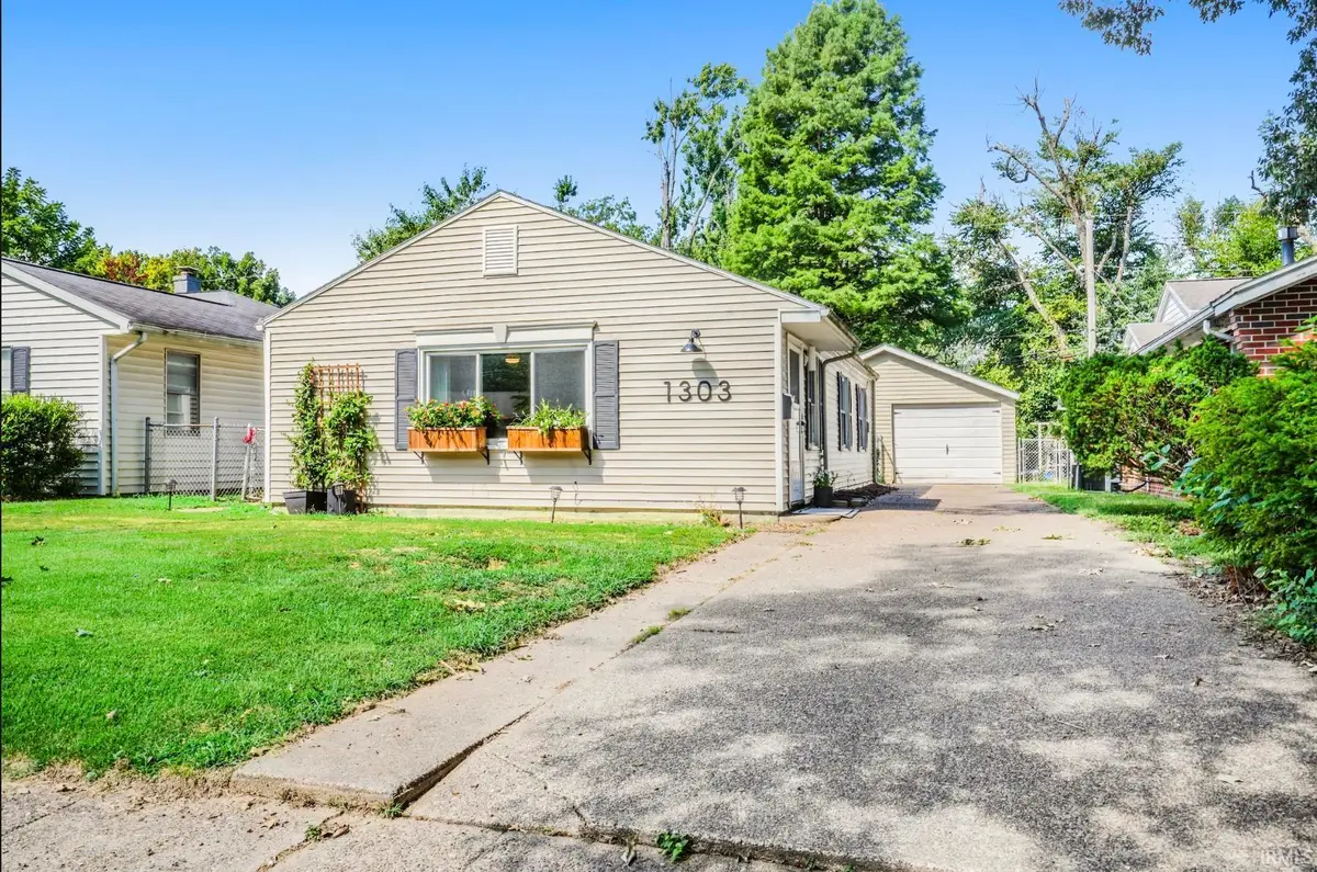 1303 S Saint James Boulevard, Evansville, IN 47714 - Image #1