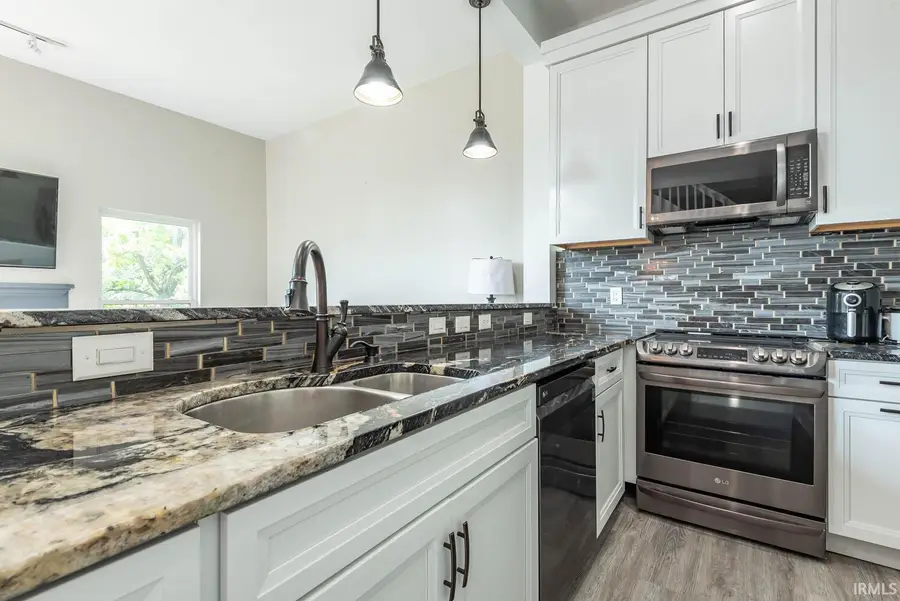 9656 S Bay Pointe Unit 74 Court, Bloomington, IN 47401 - Image #3