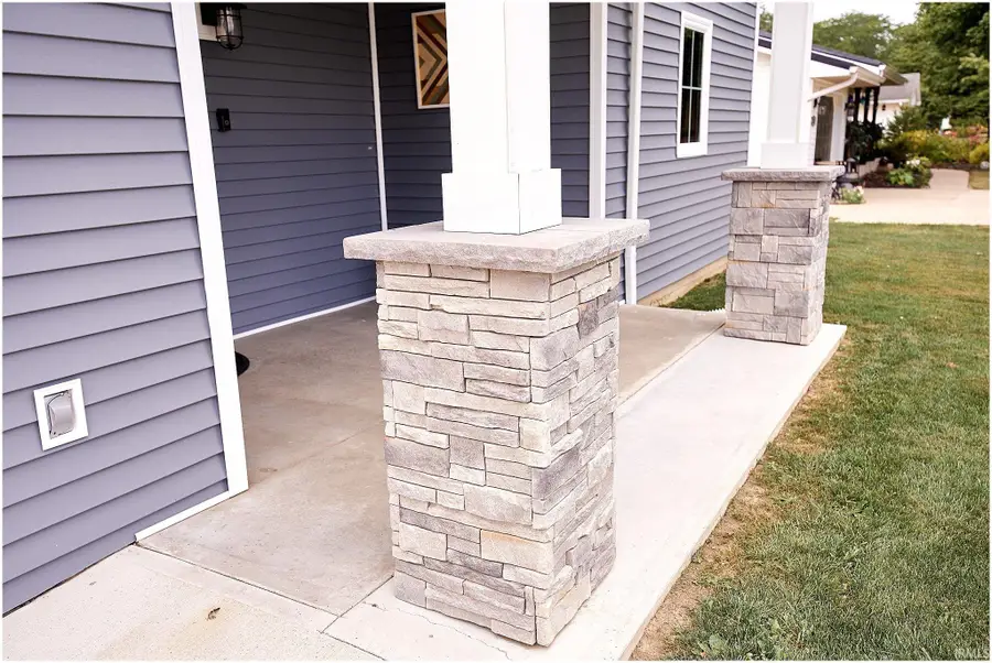 1018 W Water Street, Berne, IN 46711 - Image #3