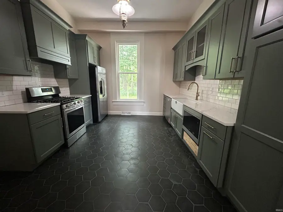 732 W Michigan Street, New Carlisle, IN 46552 - Image #2