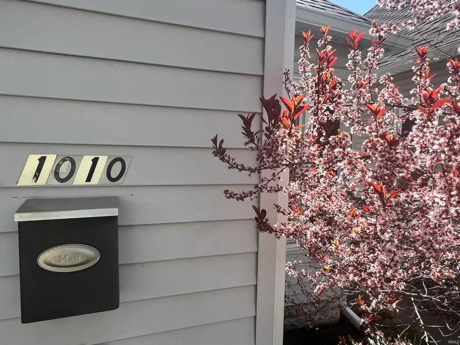 1010 S 8th Street, Terre Haute, IN 47807 - Image #2