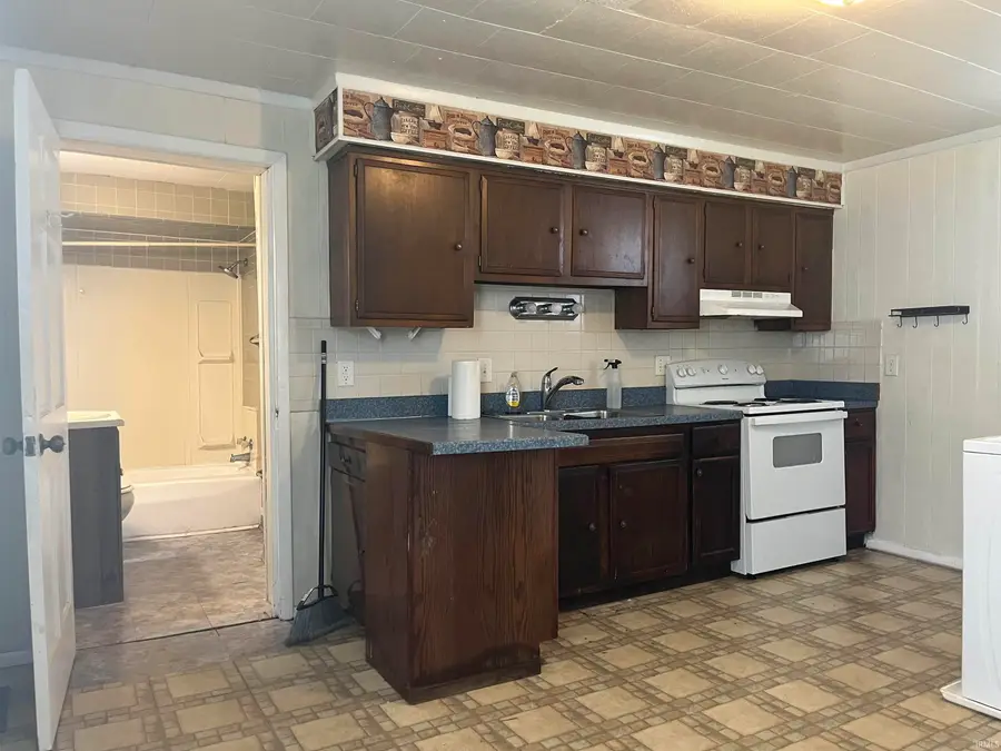 1113 N Fourth Avenue, Evansville, IN 47710 - Image #3