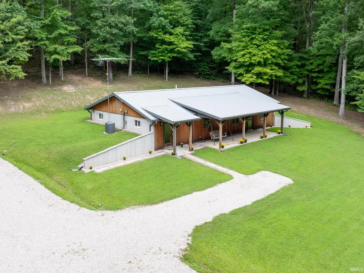 2771 Old Vincennes Road, Mitchell, IN 47446 - #1