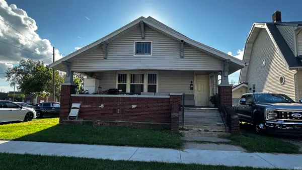 1011 Benham Court, Elkhart, IN 46516