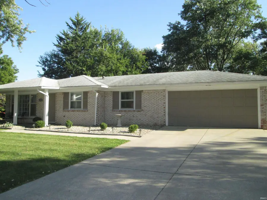 3209 W Twickingham Drive, Muncie, IN 47304 - Image #2