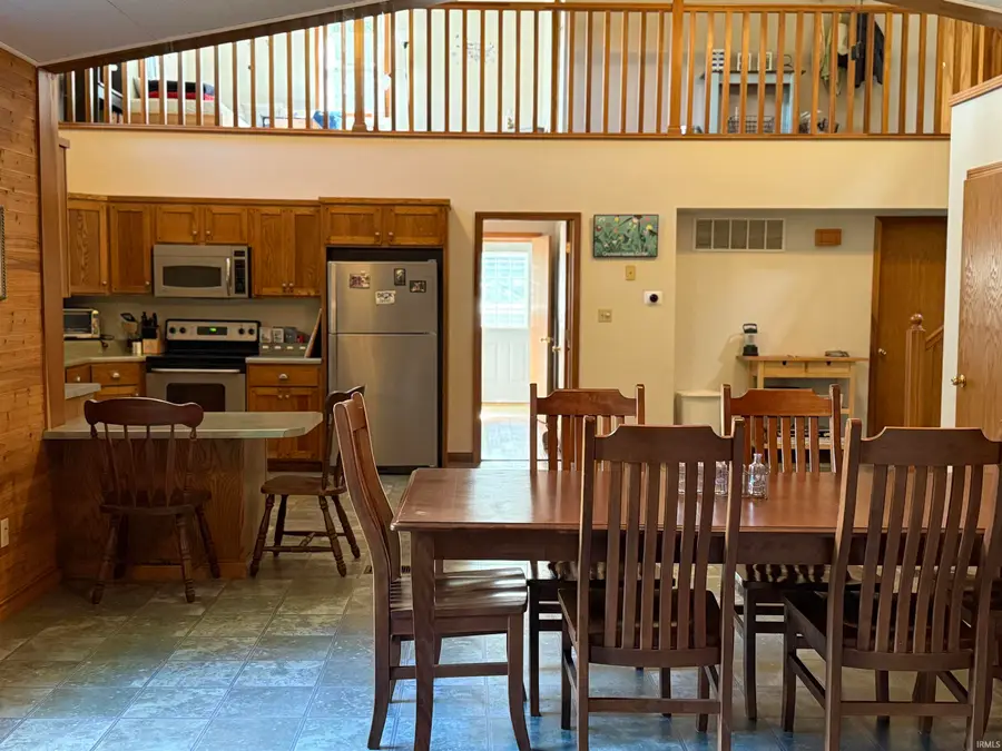 657 Patricia S-side Lane, Bedford, IN 47421 - Image #3