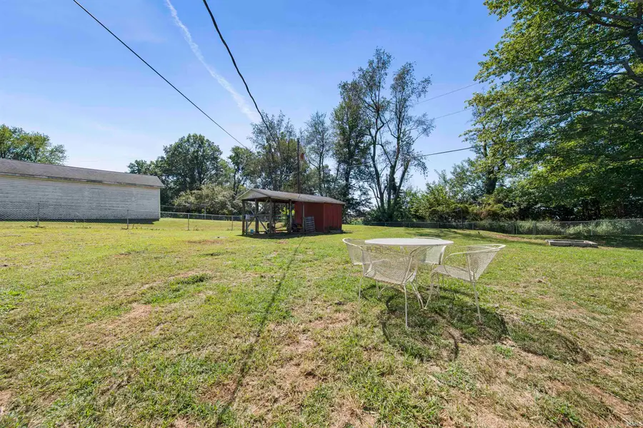 952 N County Road 575 Road, Richland, IN 47634 - Image #2