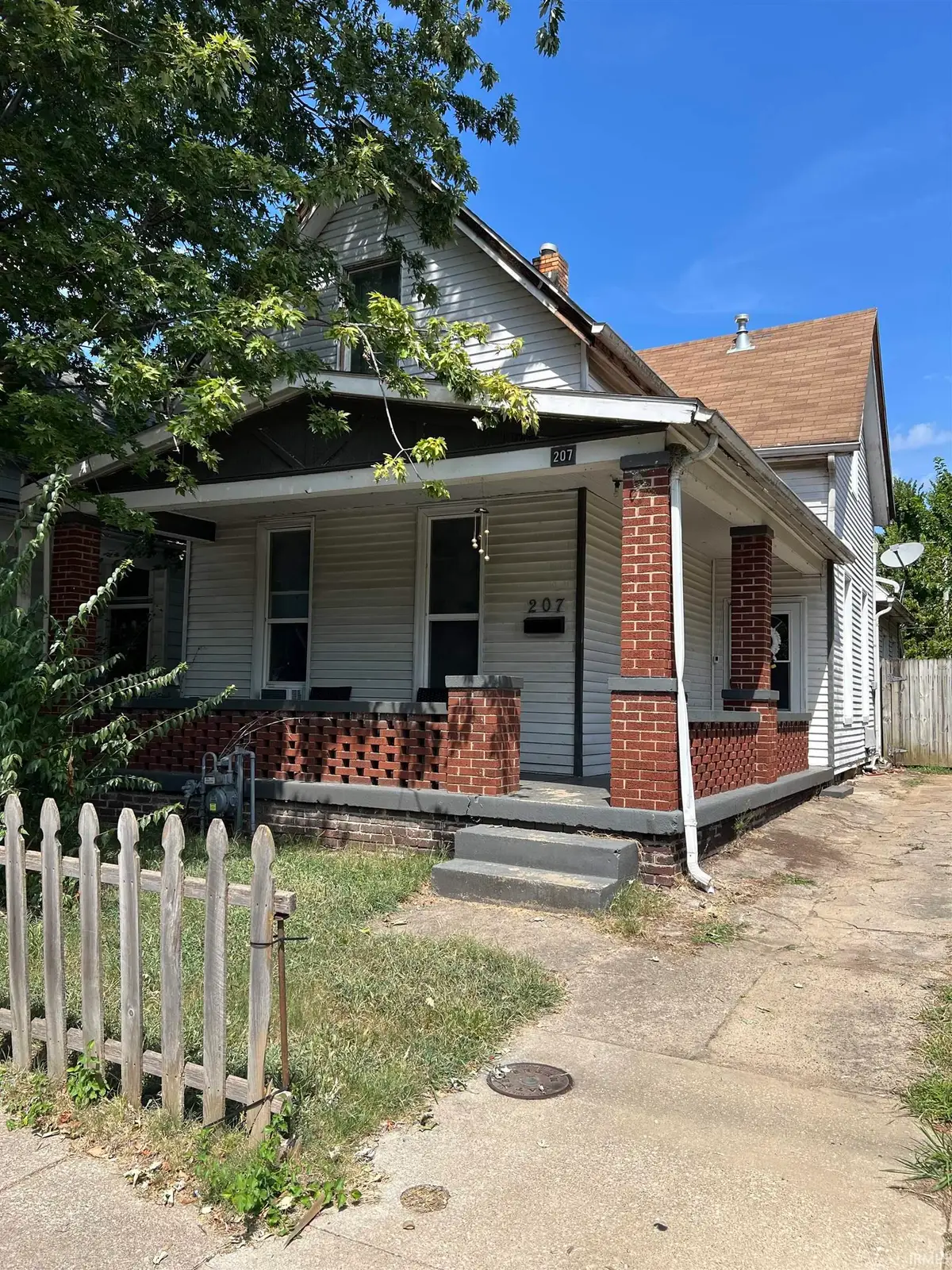 207 W Columbia Street, Evansville, IN 47710 - Image #1