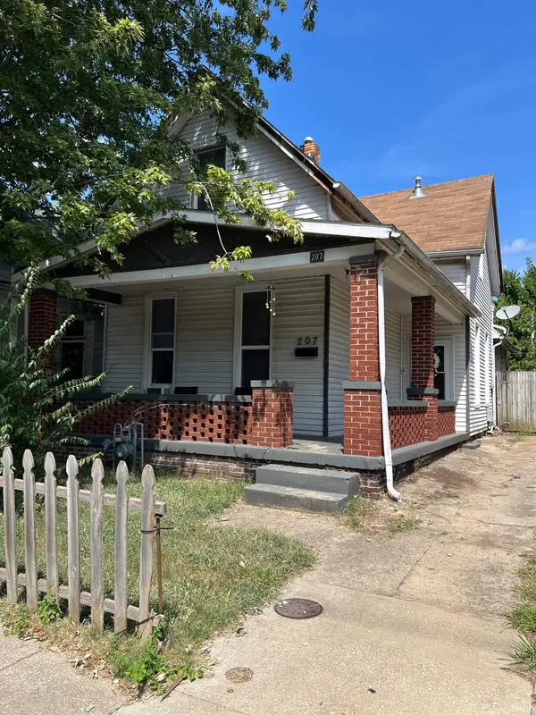 207 W Columbia Street, Evansville, IN 47710