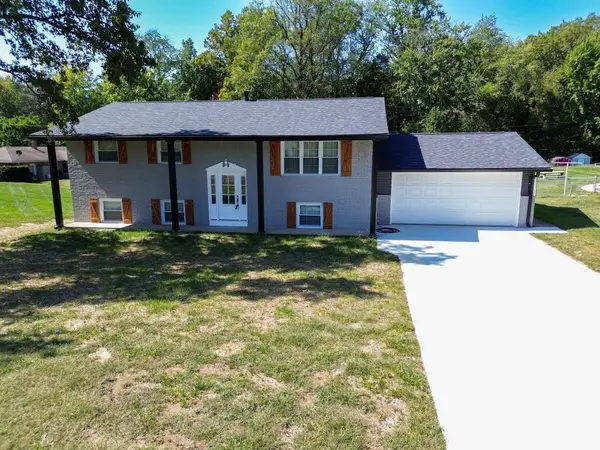 1811 Woodlawn Drive, Washington, IN 47501