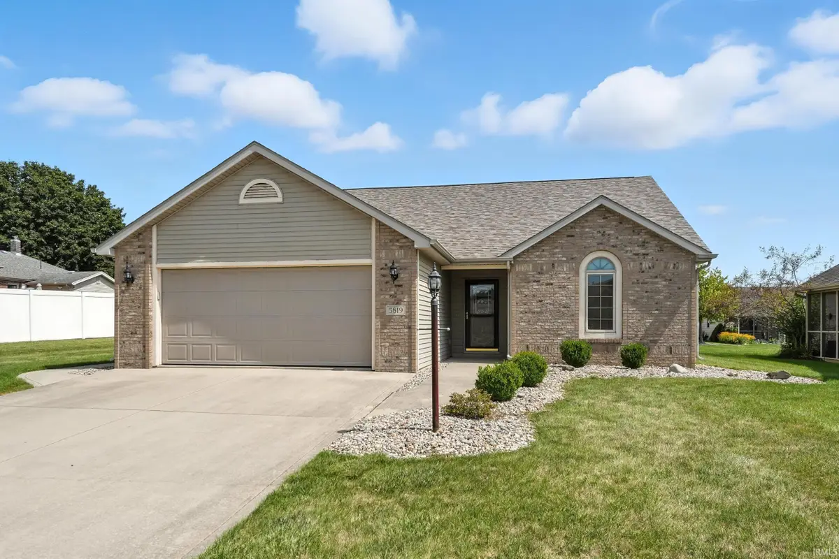 5819 Inverlith Circle, Fort Wayne, IN 46814 - Image #1