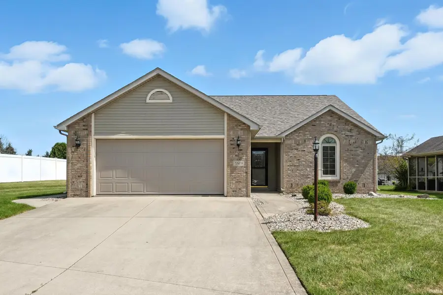 5819 Inverlith Circle, Fort Wayne, IN 46814 - Image #2