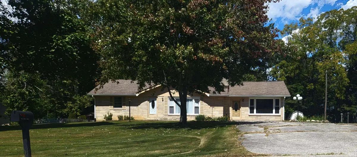 1949 Sunny Acres Dr Drive, Bedford, IN 47421 - #1