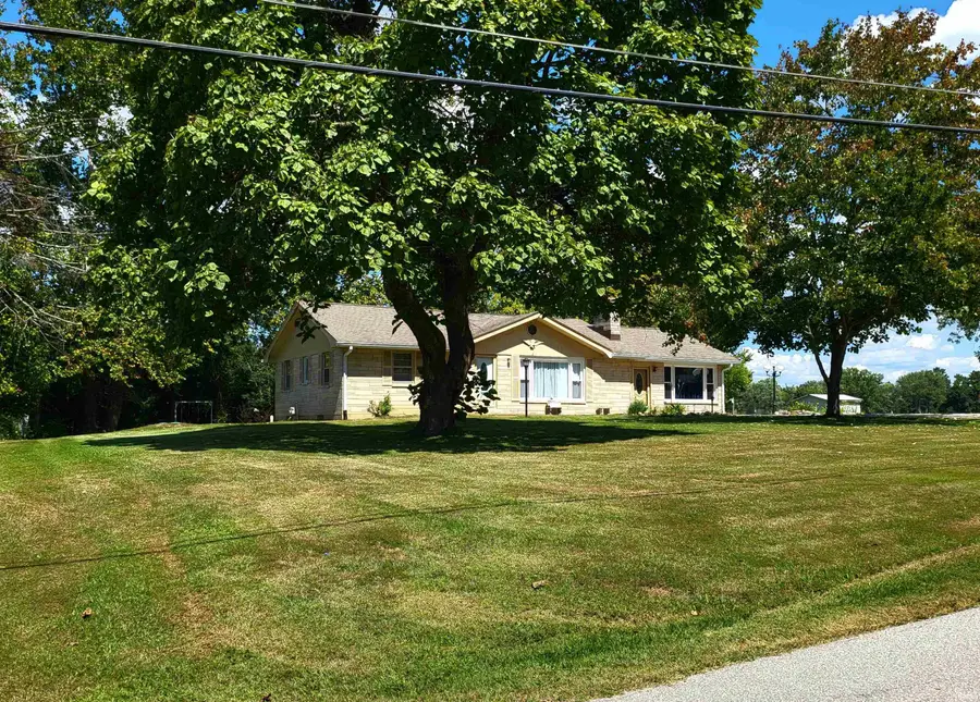 1949 Sunny Acres Dr Drive, Bedford, IN 47421 - #3