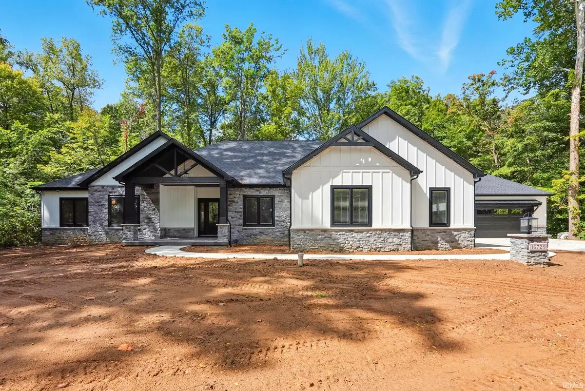16729 Darling Road, Woodburn, IN 46797 - Image #1