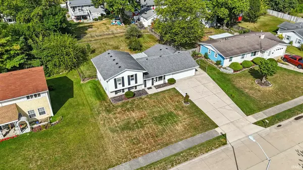 6015 Yellowstone Drive, Fort Wayne, IN 46818