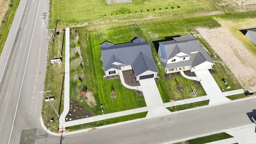 10901 Oaklynn Reserve Boulevard, Fort Wayne, IN 46835 - Image #2