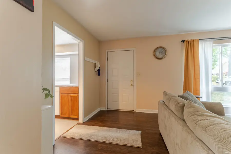 6833 Concord Drive, Newburgh, IN 47630 - Image #3