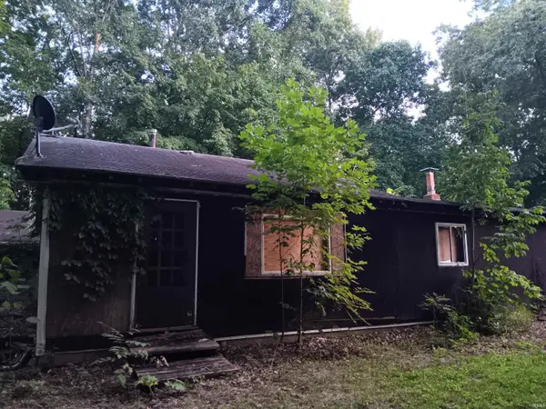 4336 Almond Road, Cloverdale, IN 46120