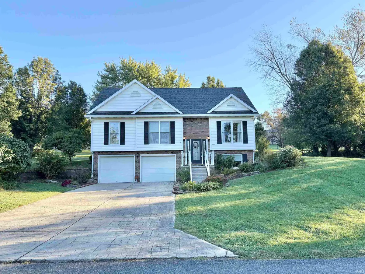 960 N Quail Ridge Circle, Vincennes, IN 47591 - Image #1