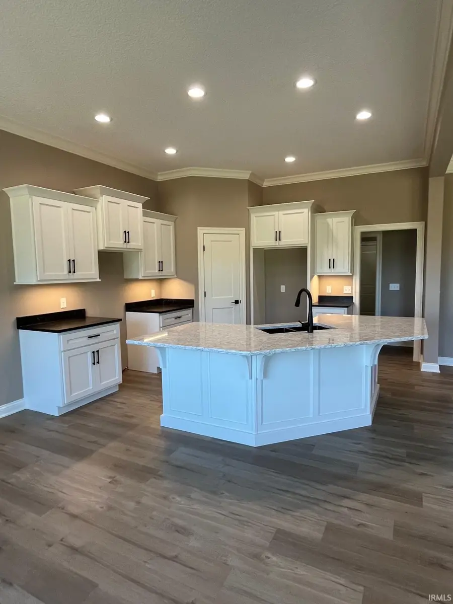 106 Fox Trail Drive, Auburn, IN 46706 - Image #2