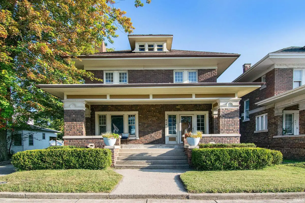 615 E Center Street, Warsaw, IN 46580 - Image #1