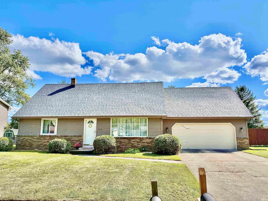 6418 Ashbrook Drive, Fort Wayne, IN 46835 - Image #2