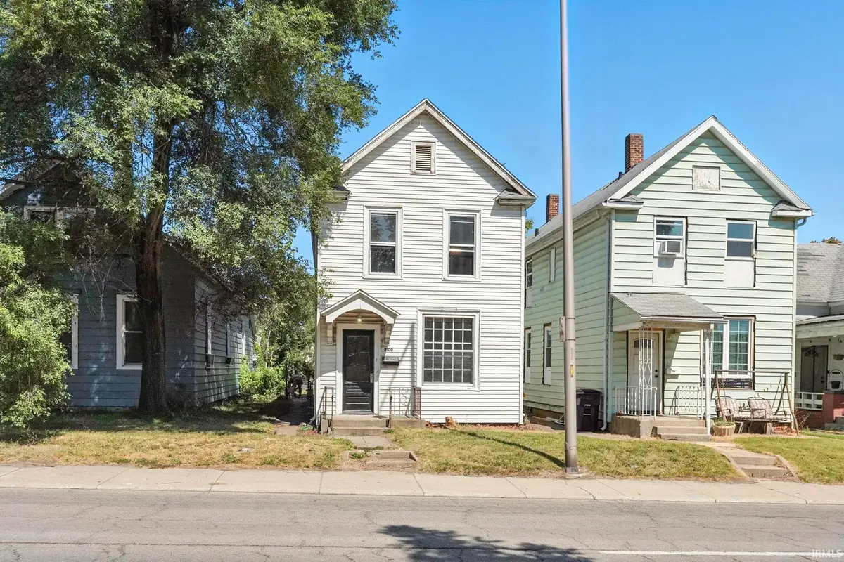 2109 Maumee Avenue, Fort Wayne, IN 46803 - Image #1